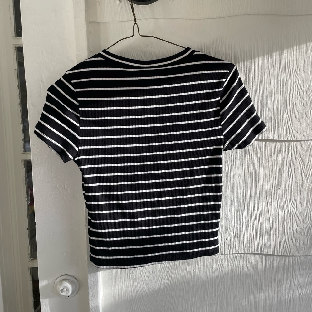 H&M basic tee - Picture 2 of 3